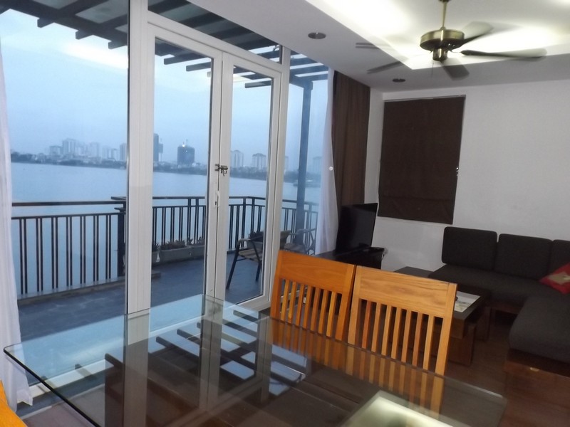 Big balcony with view lake apartment 2 bed for rent in Tay Ho