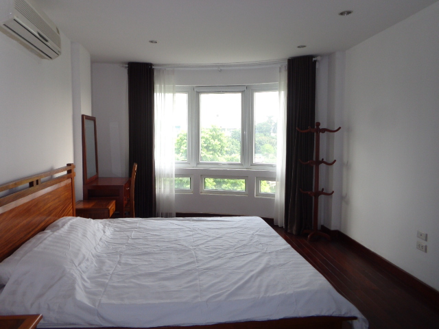 Apartment for rent in Tran Vu, Ba Dinh with 2 bedroom (Fr)