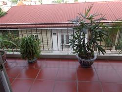 Spacious 02 beds serviced apartment by Truc Bach lake, fully furnished (Vn)